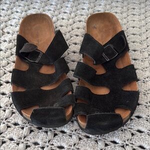 Franco Vanucci Black Suede Slides